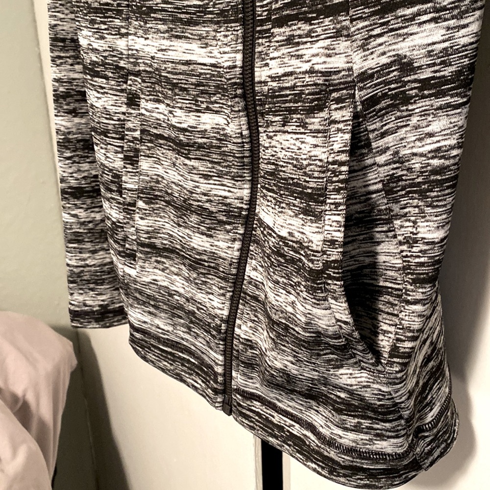 Jacket - Picture 4 of 5